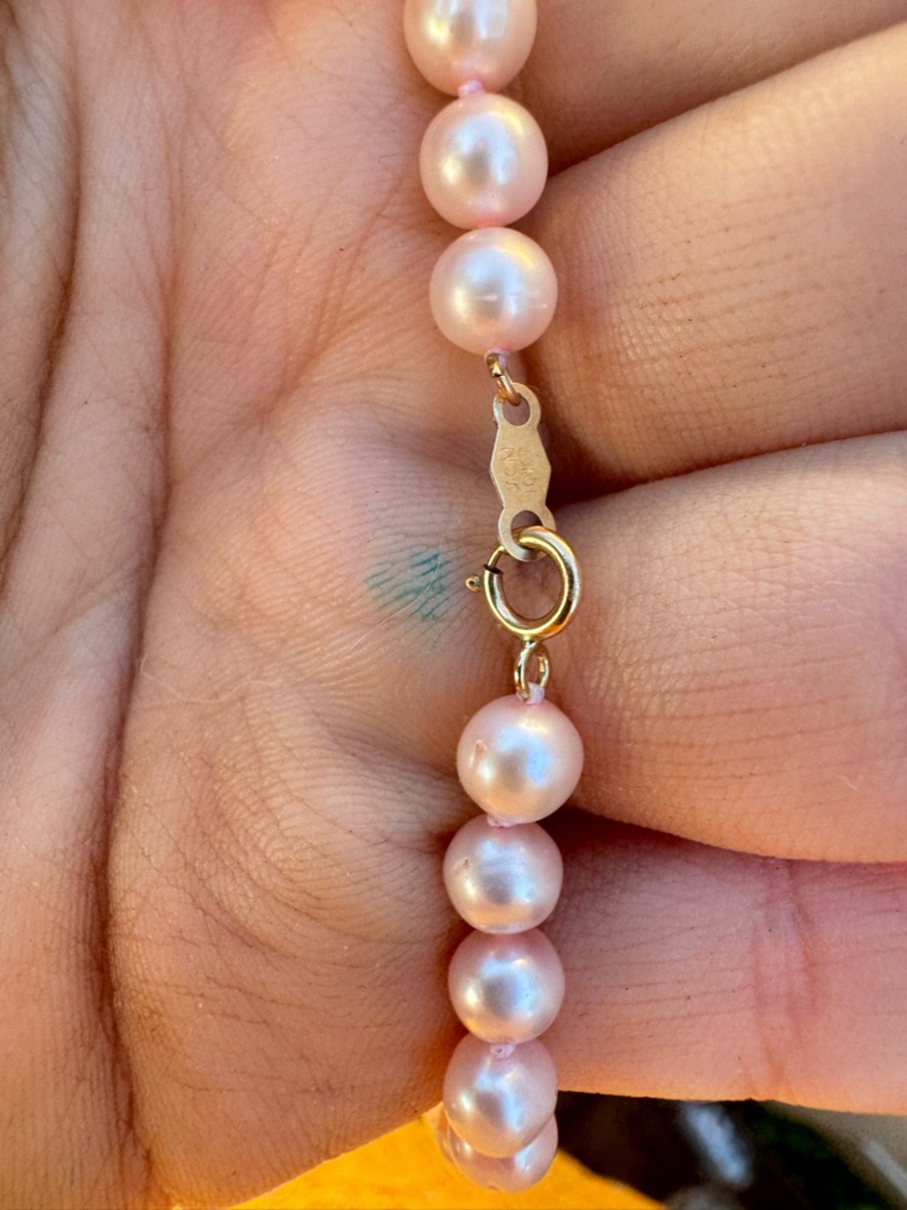 Rare Hawaii solid 10k gold genuine pearl/sunrise shell necklace-for royalty - Picture 8 of 15